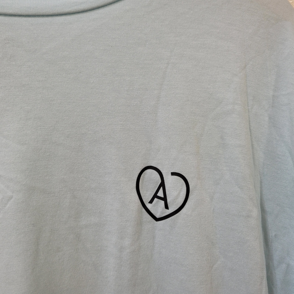 Aritzia tshirt - Picture 3 of 6